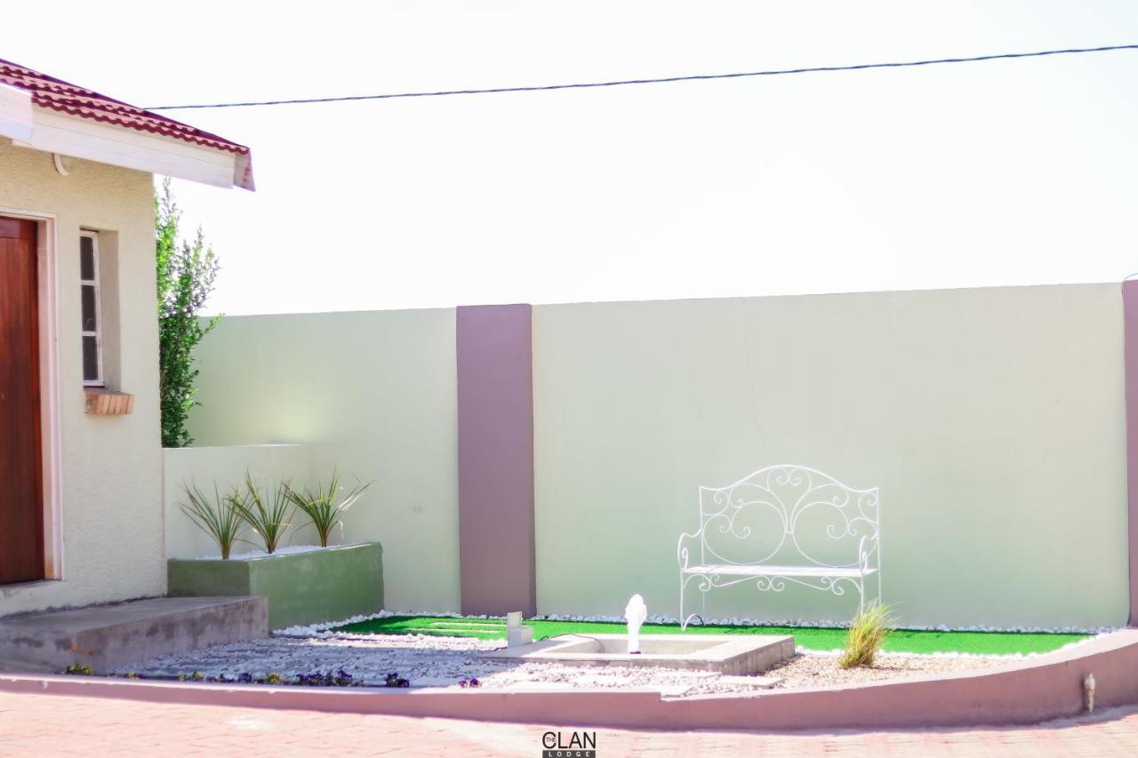 The Clan Lodge Mohlanapeng エクステリア 写真