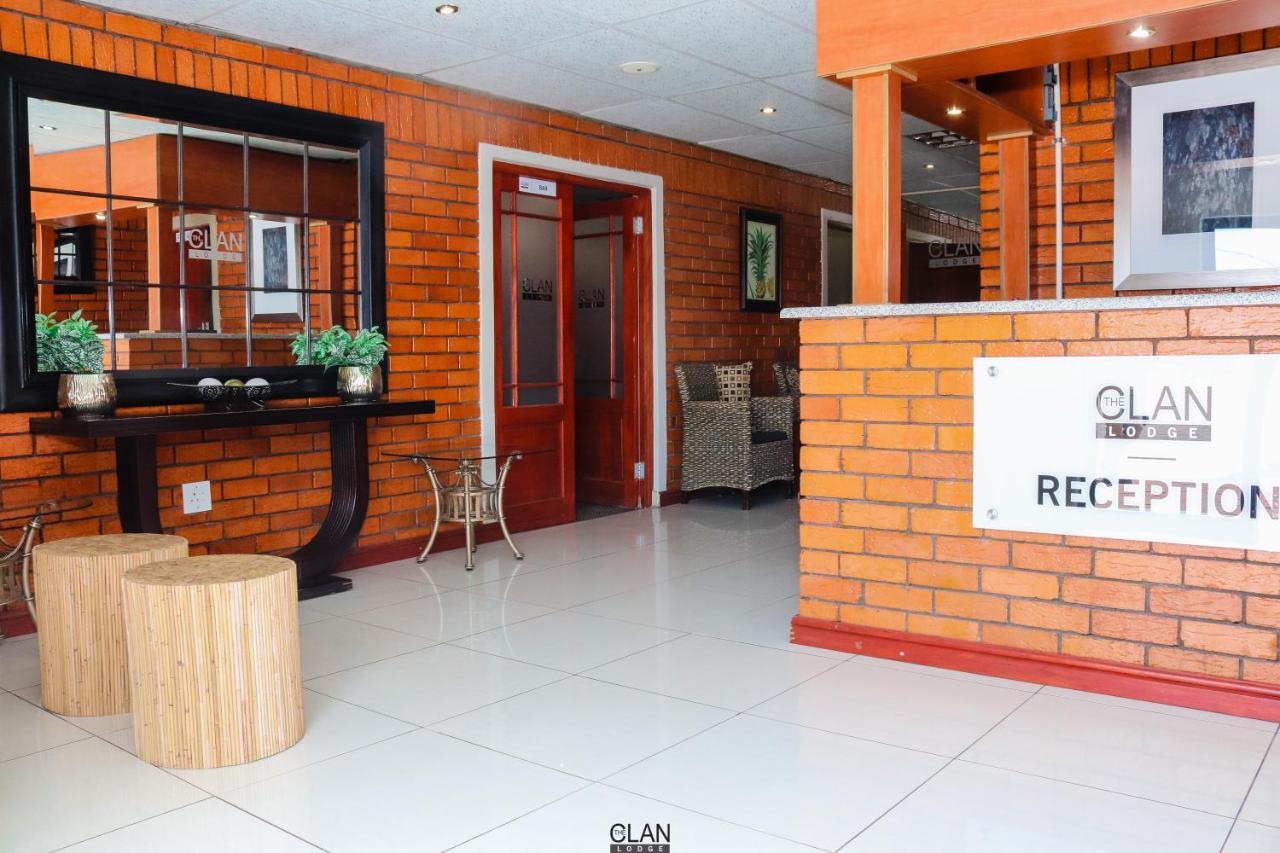 The Clan Lodge Mohlanapeng エクステリア 写真